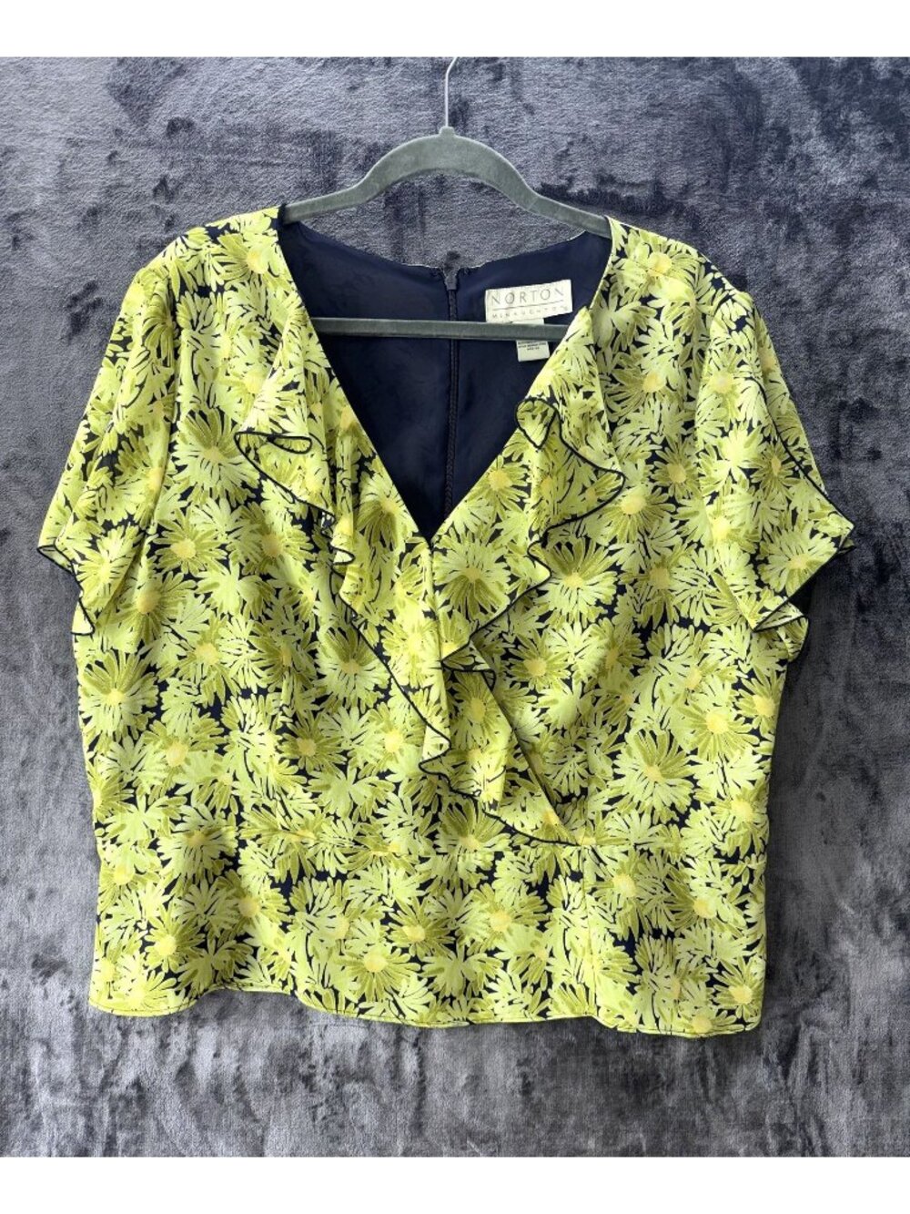 Norton McNaughton Floral Ruffle Blouse Womens 18 Dress Casual